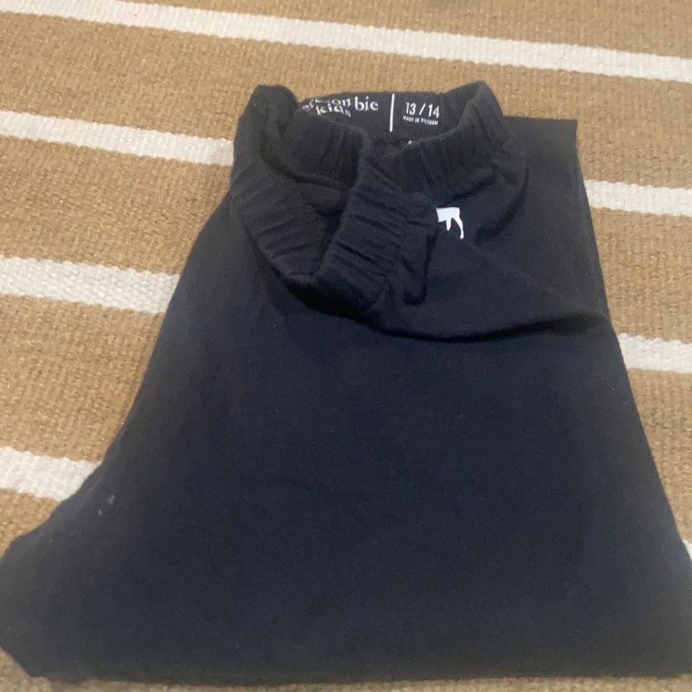 Abercrombie kids black leggings